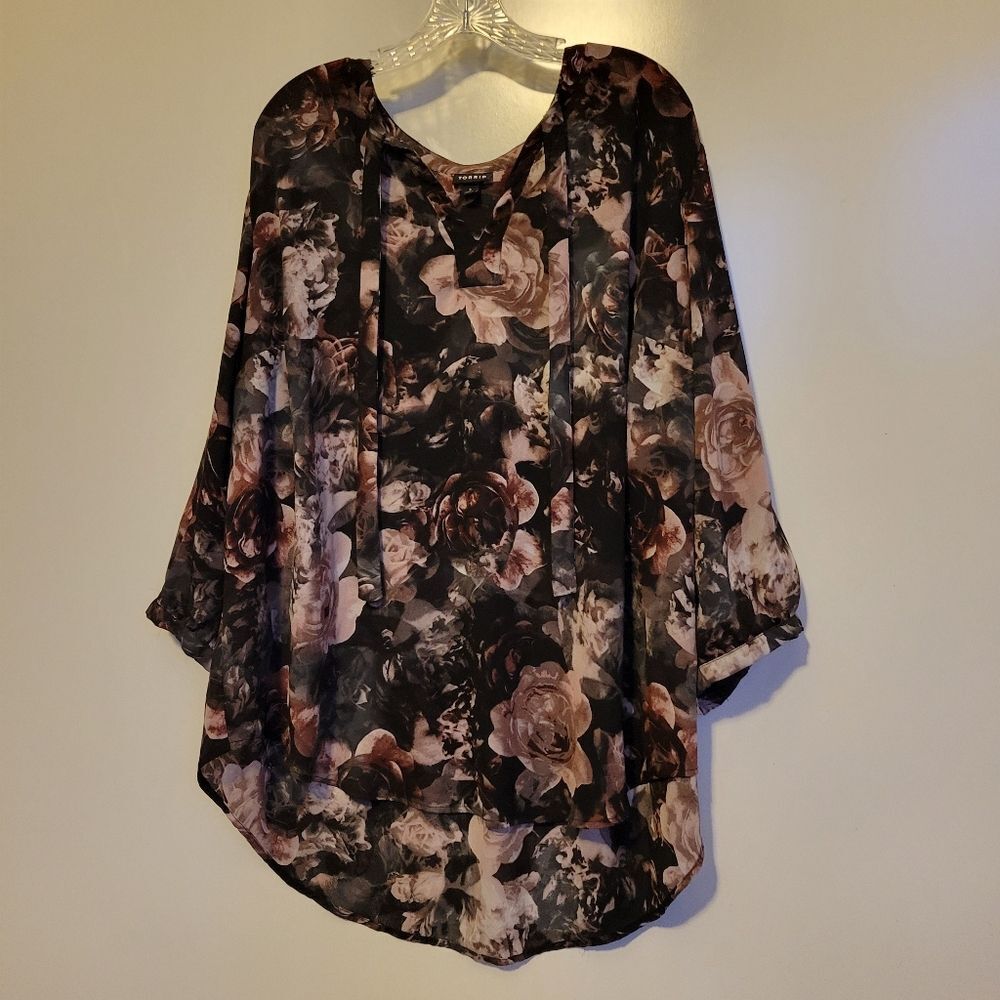 3X TORRID BLACK TAN PINK FLORAL ROSES TIE NECK 3/4 SLEEVE BLOUSE TOP